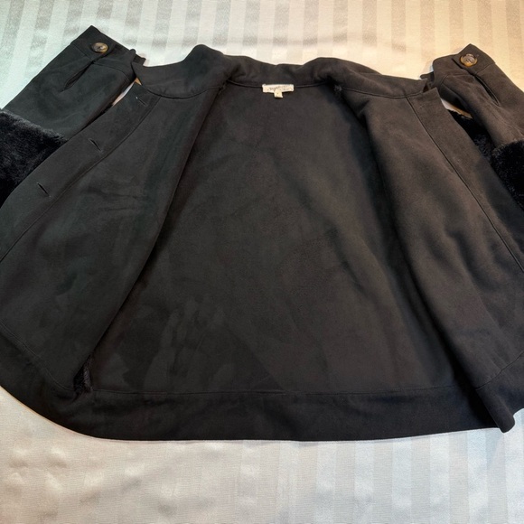 Mystree Mixed Media Faux Fur & Suede Cropped Jacket | Size M Black - Picture 3 of 10